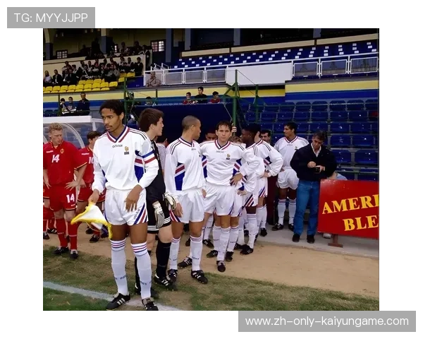 AC米兰谋划新篇章：引进C罗式高点支点，重塑禁区威胁力