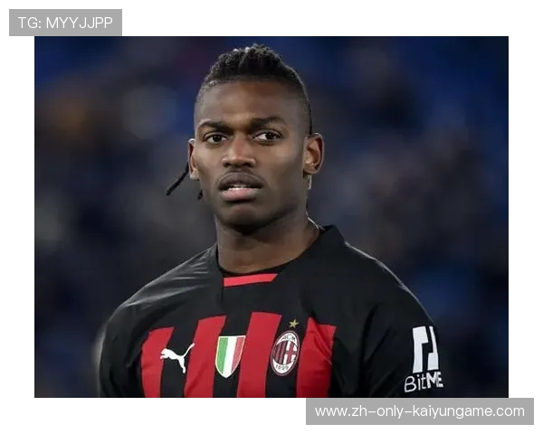 AC米兰边路冲击反复演练，莱奥反内切动作更流畅